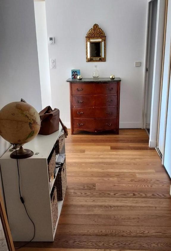Chambre Lit 2 Personnes Dans Appartement Du Logeur Mandelieu Exteriör bild